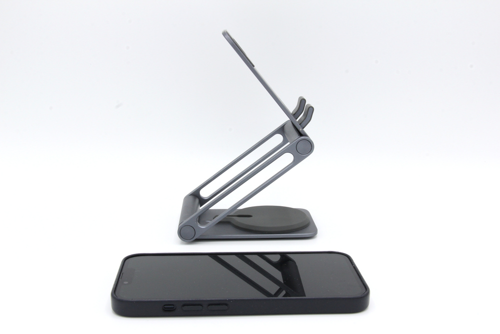 HAGiBiS iPhone stand for MagSafe Z1S